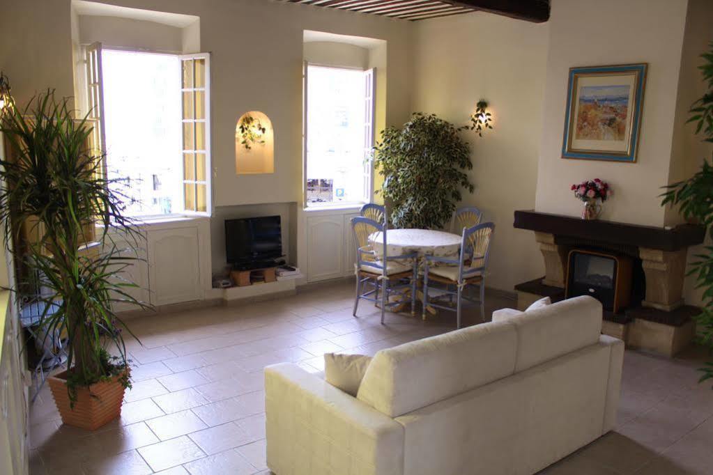 Very Charming Studio Apartment On Port In Cannes A Short Walk To Palais With Aircon And Internet 411 Eksteriør billede