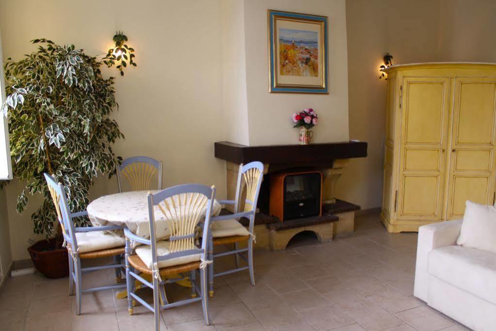 Very Charming Studio Apartment On Port In Cannes A Short Walk To Palais With Aircon And Internet 411 Eksteriør billede