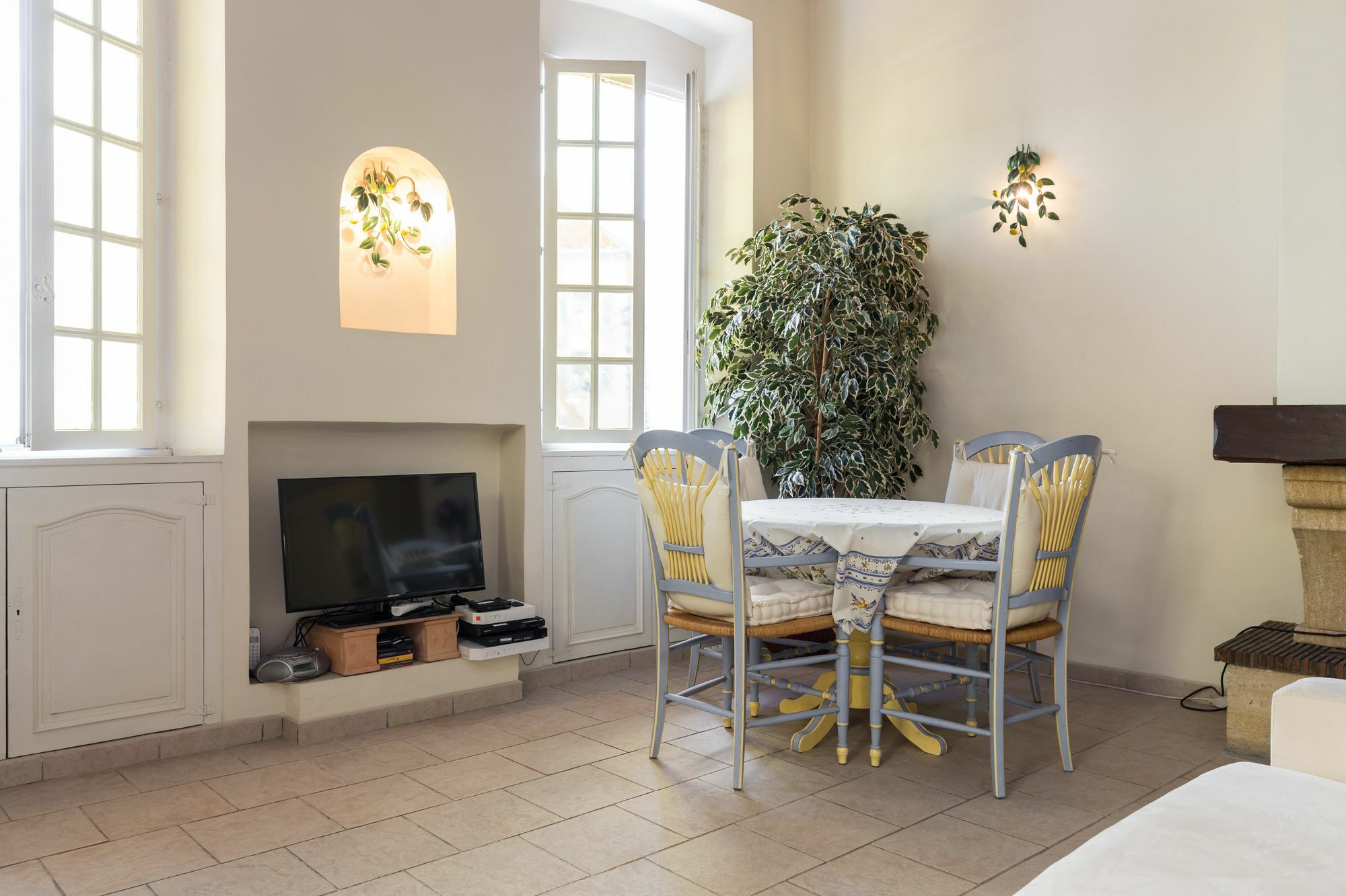 Very Charming Studio Apartment On Port In Cannes A Short Walk To Palais With Aircon And Internet 411 Eksteriør billede